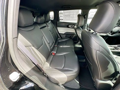 New 2026 Jeep Compass Limited AWD/4WD image 33