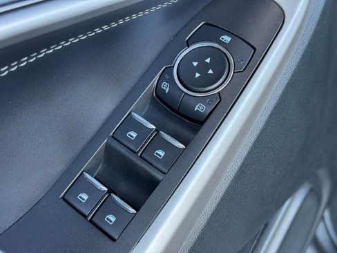 Used 2024 Ford Explorer XLT w/ Equipment Group 202A image 16