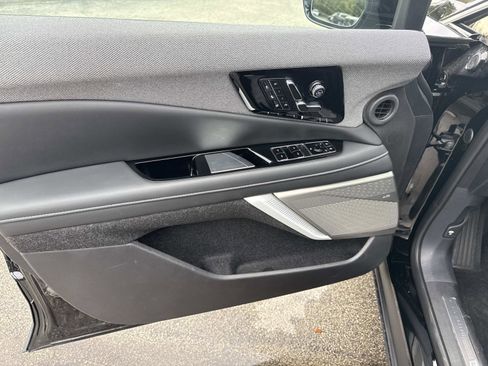 New 2026 Cadillac Optiq Luxury 2 image 20