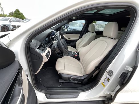 Certified 2023 BMW X2 sDrive28i w/ Convenience Package FWD image 9