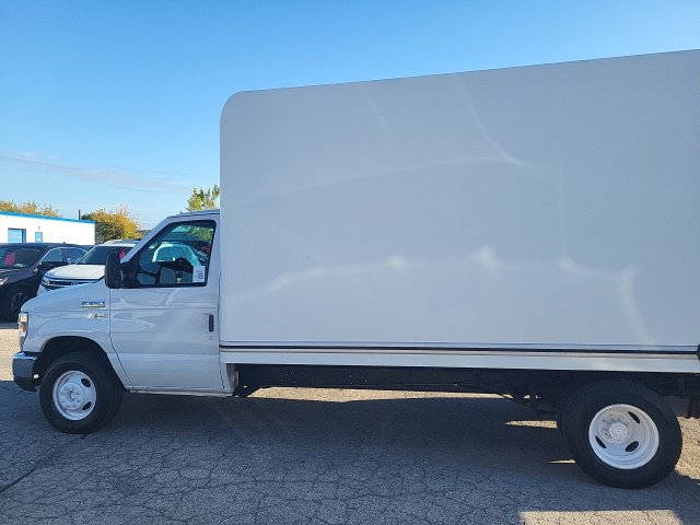 Used 2018 Ford E-350 and Econoline 350 Super Duty w/ Power Windows & Locks Group RWD image 16