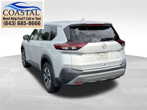 Used 2022 Nissan Rogue SV FWD image 9