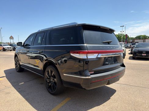 Used 2023 Lincoln Navigator L Reserve AWD/4WD image 5