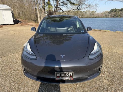 Used 2019 Tesla Model 3 Standard Range Plus image 8