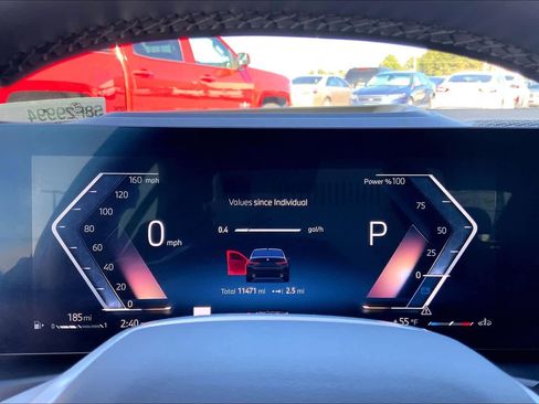 Certified 2025 BMW 330i Sedan image 23