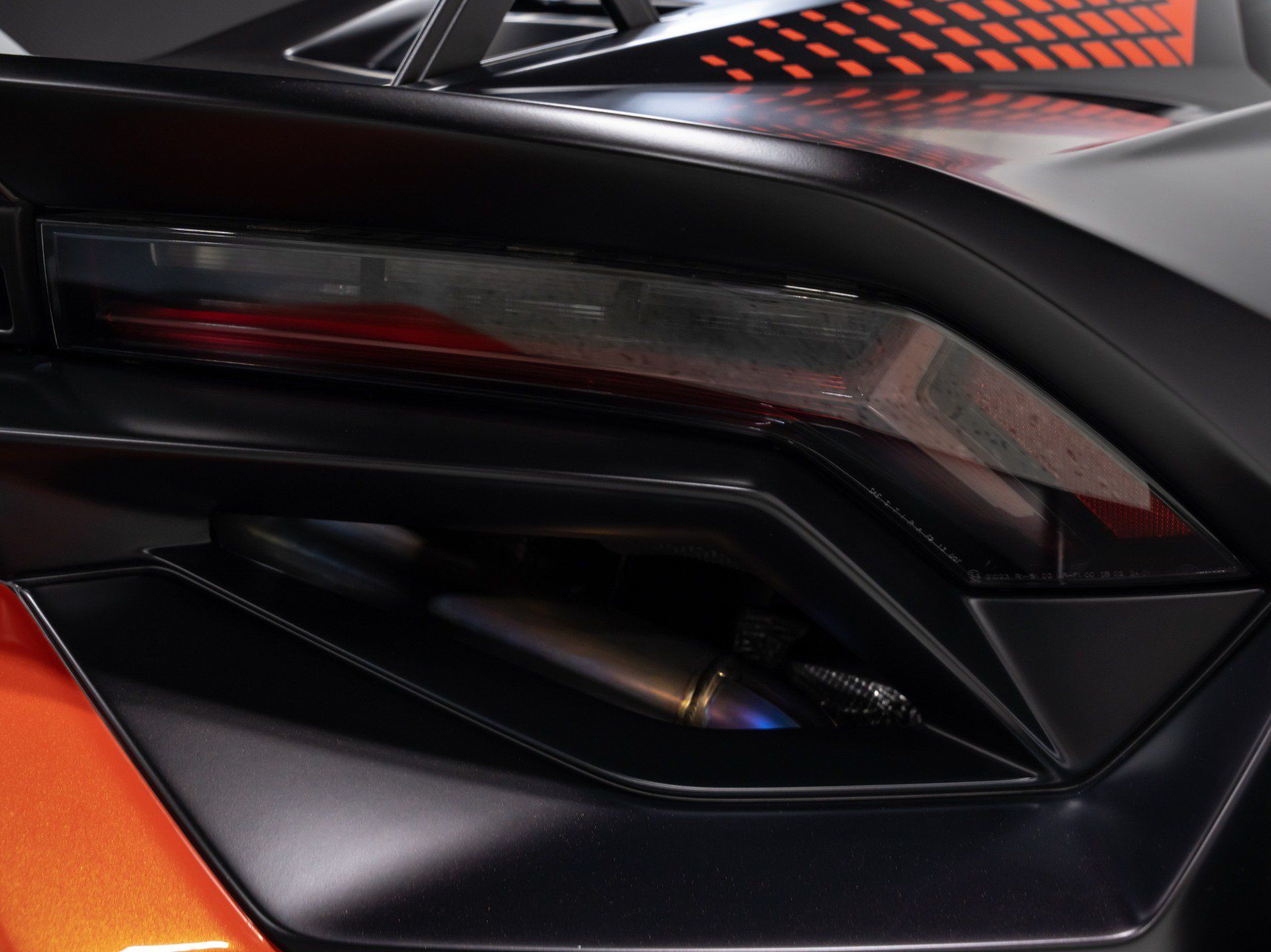 Used 2024 Lamborghini Huracan STO RWD image 40