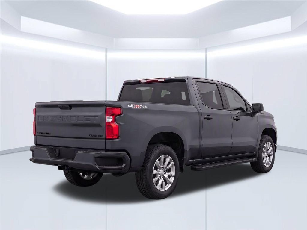 Used 2021 Chevrolet Silverado 1500 Custom w/ LPO, Dark Essentials Package AWD/4WD image 4