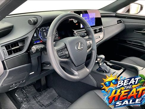 Used 2025 Lexus ES 350 w/ Accessory Package (Z2) FWD image 16
