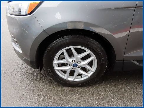 Used 2022 Ford Edge SEL w/ Convenience Package AWD/4WD image 4