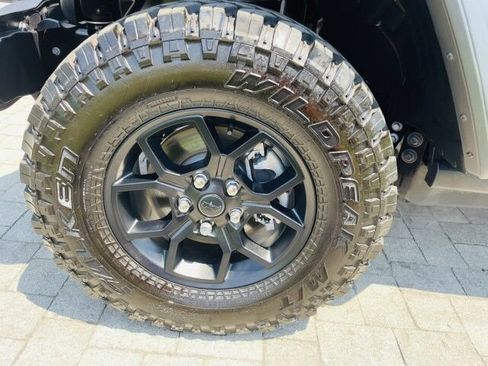 Used 2026 Jeep Wrangler Unlimited Sport AWD/4WD image 32