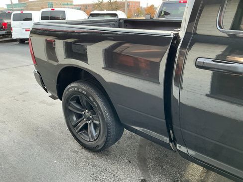 Used 2017 RAM 1500 Express w/ Black Ram 1500 Express Group image 26