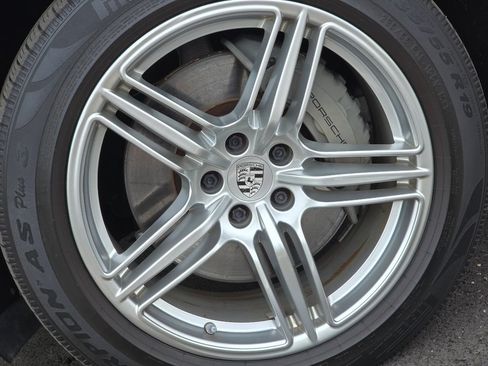 Used 2020 Porsche Macan S AWD/4WD image 24