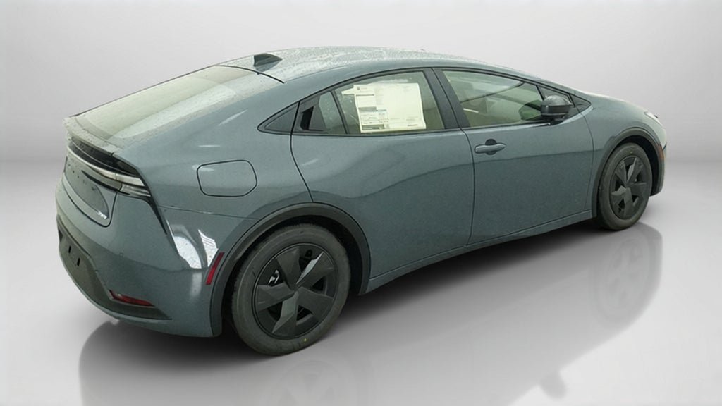 New 2027 Toyota Prius Plug-In Hybrid FWD image 9