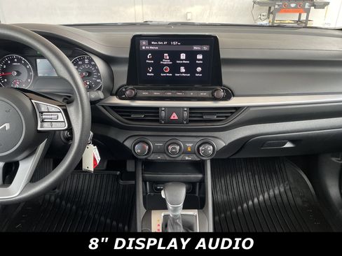 Used 2024 Kia Forte LXS w/ LXS Technology Package image 9