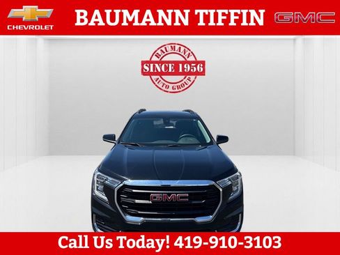 Used 2024 GMC Terrain SLE w/ Driver Convenience Package AWD/4WD image 8