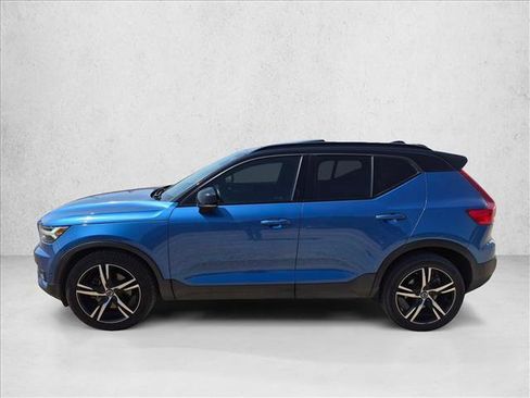 Used 2019 Volvo XC40 T5 R-Design AWD/4WD image 8