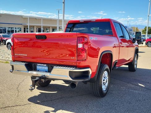 Used 2024 Chevrolet Silverado 2500 LT w/ Convenience Package image 8