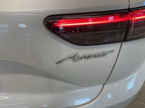 Certified 2024 Buick Envision Avenir image 7