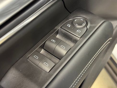 New 2026 GMC Terrain Elevation w/ Black Edition AWD/4WD image 10