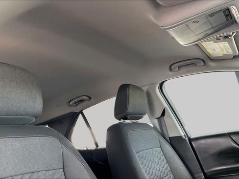 Used 2018 Chevrolet Equinox LT FWD image 14