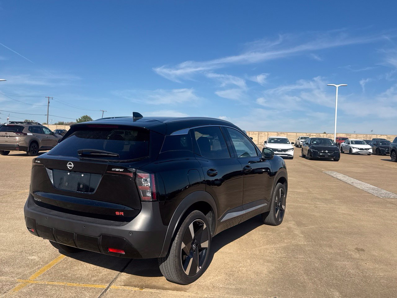 Certified 2026 Nissan Kicks SR FWD image 21