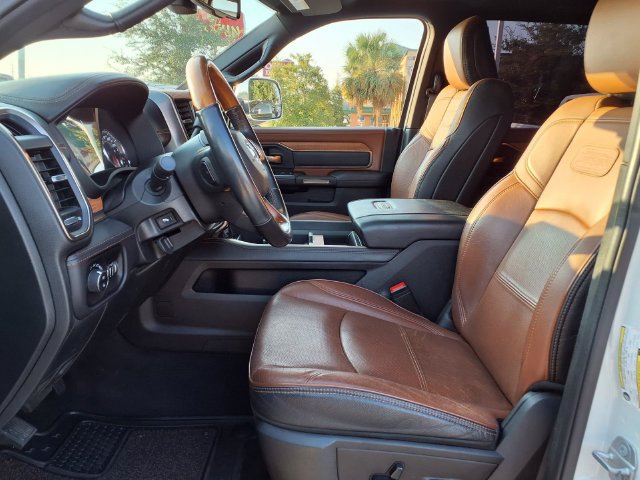 Used 2022 RAM 3500 Limited AWD/4WD image 19