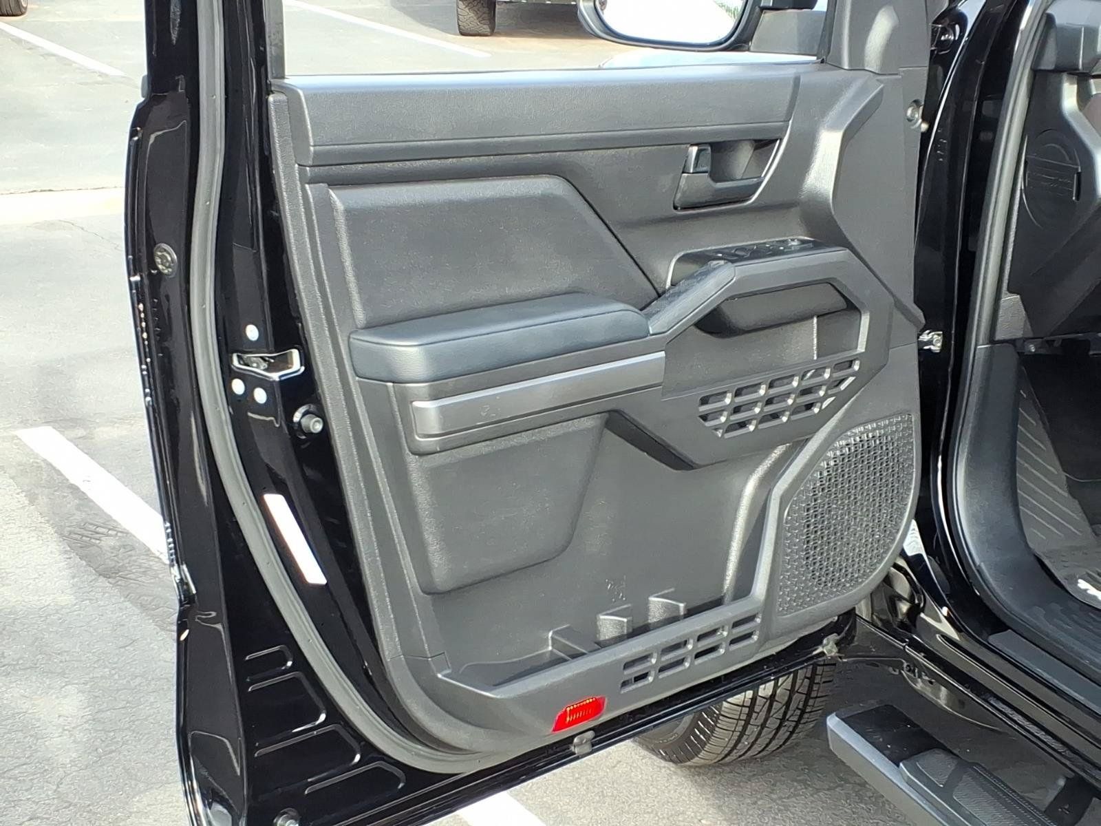 Certified 2025 Toyota Tacoma SR5 AWD/4WD image 13