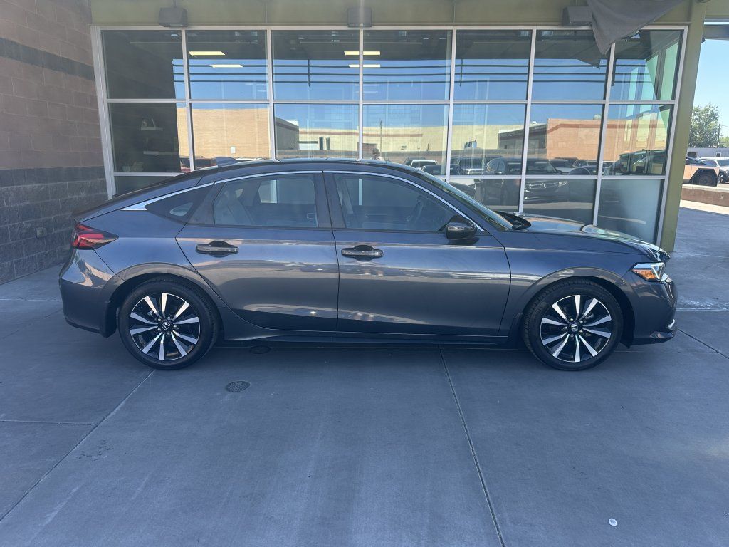 Used 2024 Honda Civic EX-L image 7