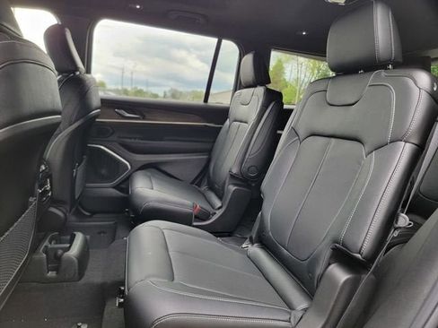 New 2026 Jeep Grand Cherokee L Limited AWD/4WD image 20