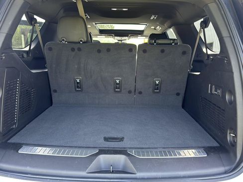 Used 2024 GMC Yukon XL Denali AWD/4WD image 29