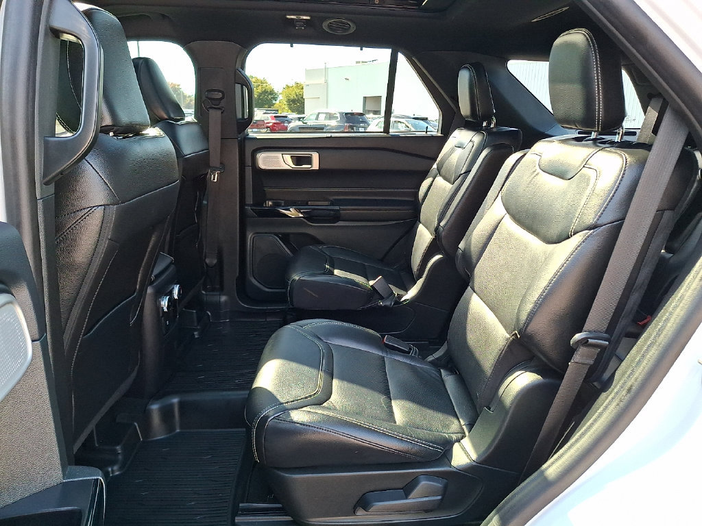 Used 2023 Ford Explorer ST w/ Equipment Group 401A AWD/4WD image 13