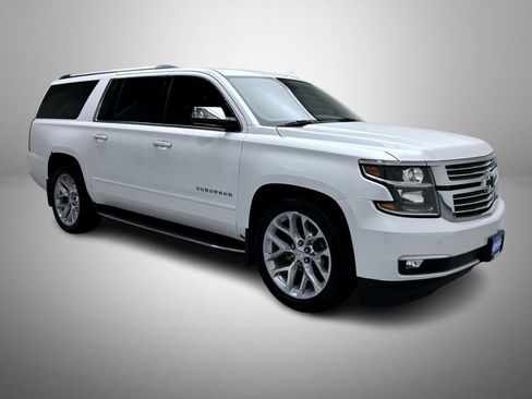 Used 2018 Chevrolet Suburban Premier image 3