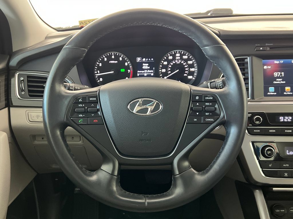 Used 2017 Hyundai Sonata Limited FWD image 17