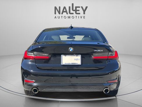 Used 2022 BMW 330i Sedan w/ Driving Assistance Package image 4
