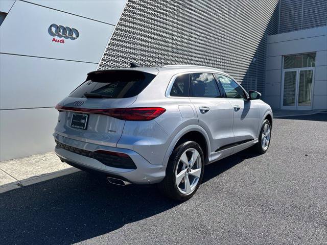 Certified 2025 Audi Q5 Premium Plus AWD/4WD image 3