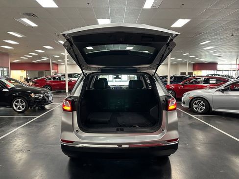 Used 2021 Chevrolet Equinox LT FWD image 28