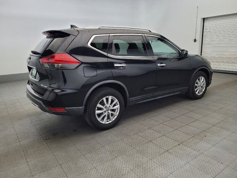 Used 2017 Nissan Rogue SV image 10