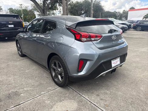 Used 2019 Hyundai Veloster 2.0 image 8