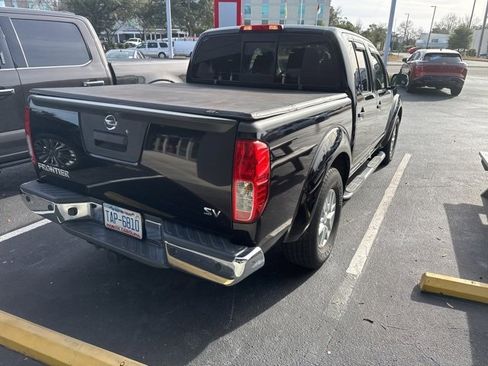 Used 2015 Nissan Frontier SV w/ SV Value Truck Package image 9