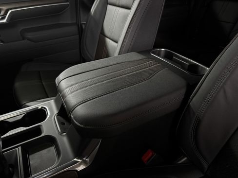 New 2026 Chevrolet Silverado 1500 High Country AWD/4WD image 28