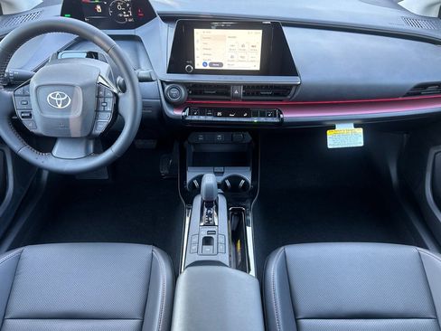 New 2026 Toyota Prius Plug-In Hybrid image 4