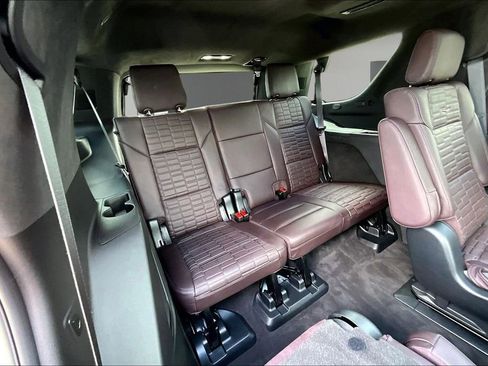 Used 2023 Cadillac Escalade Premium Luxury Platinum w/ LPO, Floor Liner Package AWD/4WD image 28