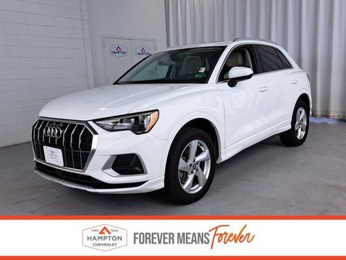 Used 2020 Audi Q3 2.0T Premium w/ Convenience Package AWD/4WD image 1