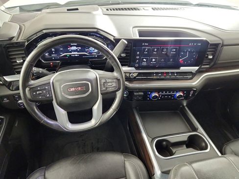 Used 2024 GMC Sierra 2500 SLT w/ SLT Convenience Package image 12