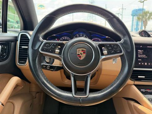 Used 2020 Porsche Cayenne AWD/4WD image 14