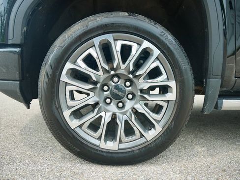 Used 2023 GMC Sierra 1500 Denali Ultimate image 35