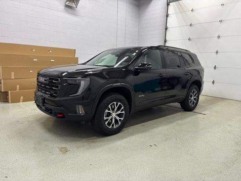Used 2025 GMC Acadia AT4 w/ LPO, Floor Liner Package AWD/4WD image 8