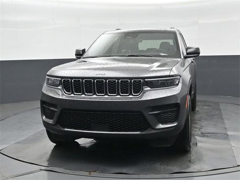 New 2025 Jeep Grand Cherokee Laredo X w/ Luxury Tech Group I image 8