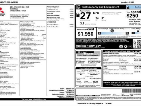 Used 2025 Mitsubishi Outlander SE image 4