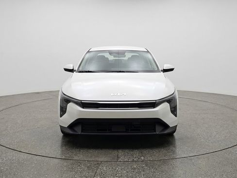 Used 2025 Kia K4 LXS FWD image 2